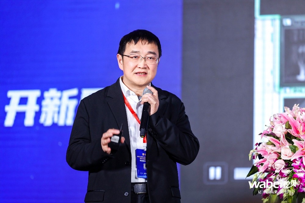 8刘鹏.jpg